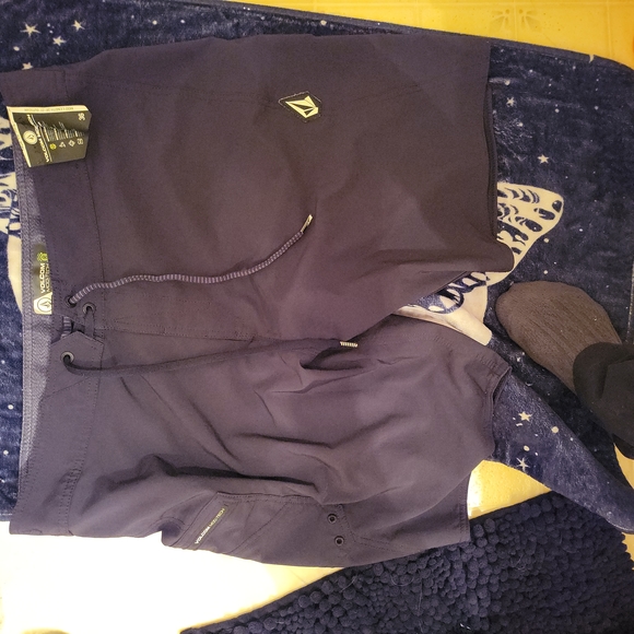 Volcom board shorts 36 - Picture 3 of 3